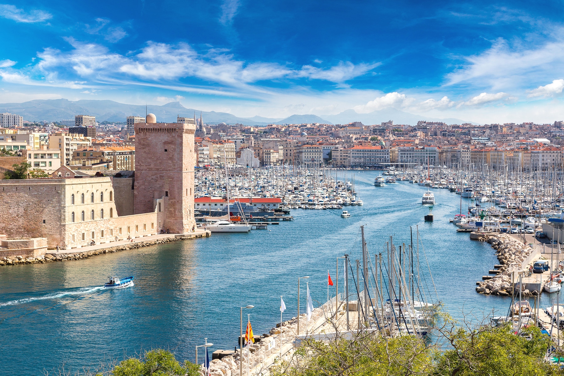 Marseille - Marseille, cradle of Mediterranean culture, seduces by its old port and its enchanting flavours.