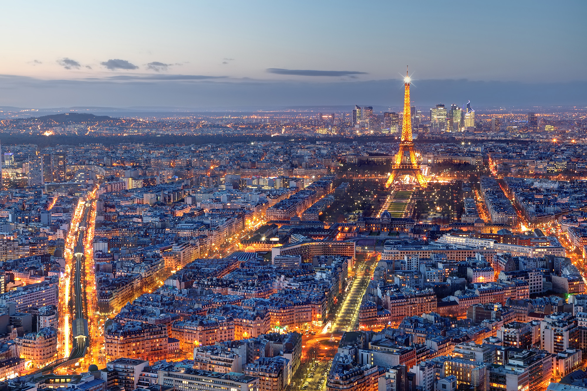 Paris - Explore city of lights, between elegance and wonder.