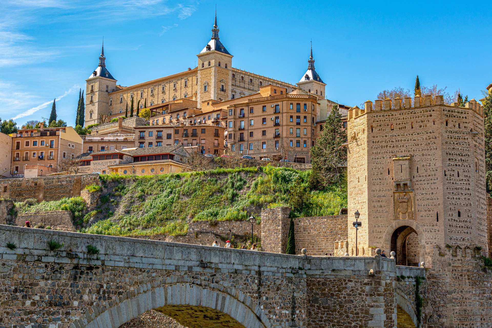 Toledo - Toledo, Spain's former capital, fascinates with its blend of Christian, Muslim and Jewish architecture.