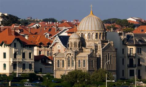 La Chapelle Orthodoxe, An Orthodox chapel with a unique architectural style.