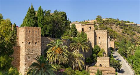 Alcazaba, A palatial fortification.