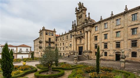 Monastery of San Martín Pinario, A large Baroque-style monastery.