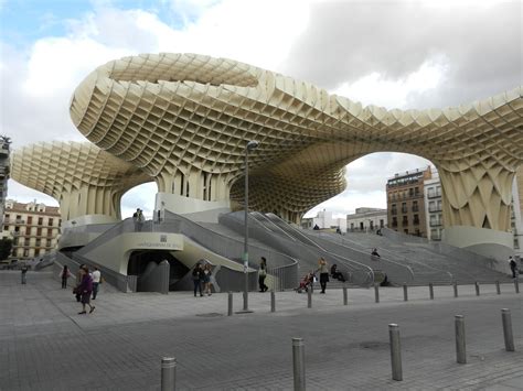 Metropol Parasol, A wooden structure located at La Encarnación square.