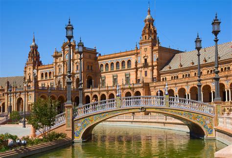 Plaza de España, A plaza in the Parque de María Luisa.