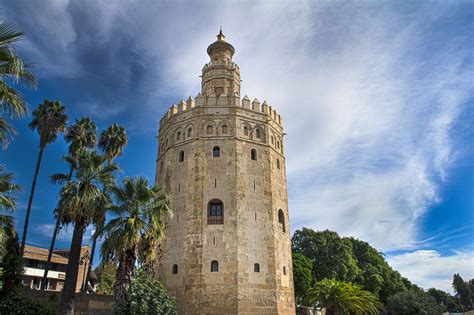 Tower of Gold, A dodecagonal military watchtower.